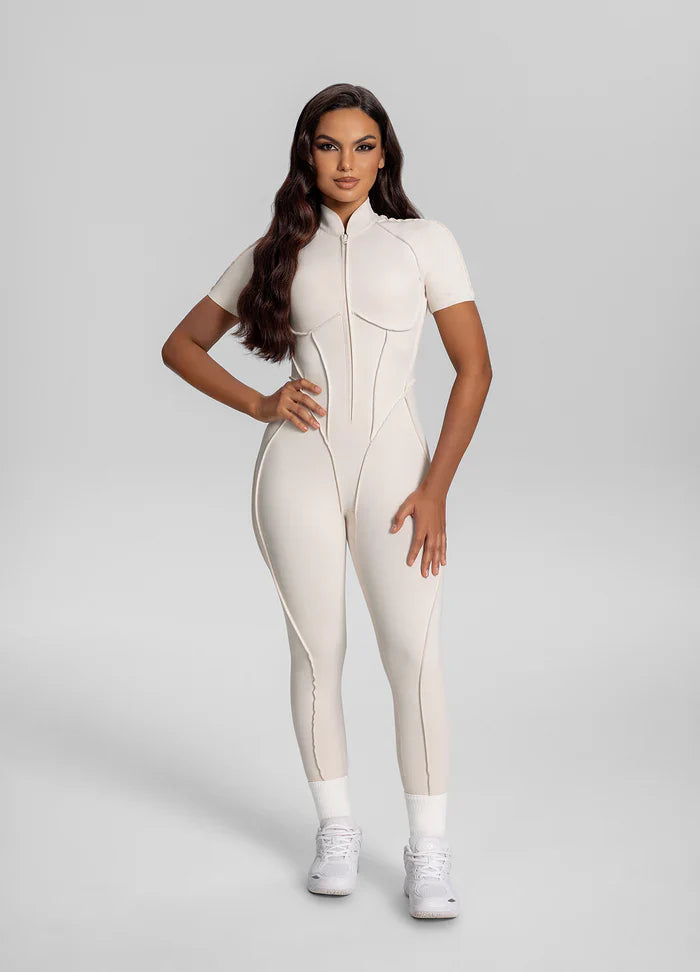 Short Sleeve Full-Length Catsit Beige